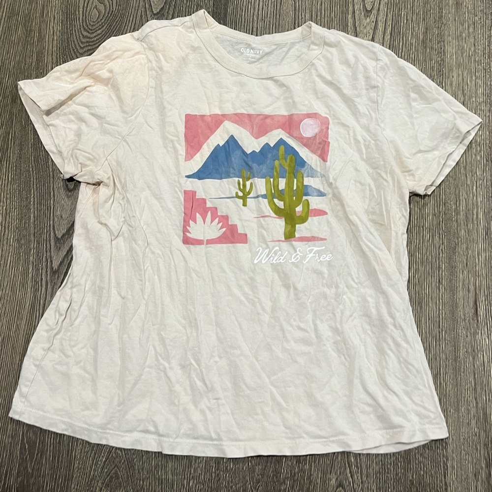 Old Navy Everywear Tee Shirt Wild & Free Graphic Print Short Sleeves Cream Large